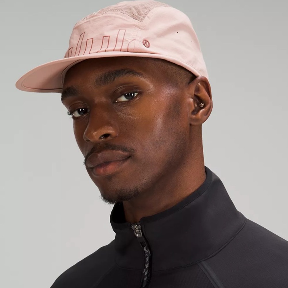 Lululemon Hiking draw chord hat  s/m